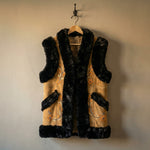 Load image into Gallery viewer, Sima Heritage Gilet – Midnight Black Fur Trim