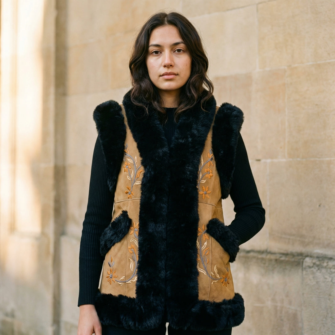 Sima Heritage Gilet – Midnight Black Fur Trim